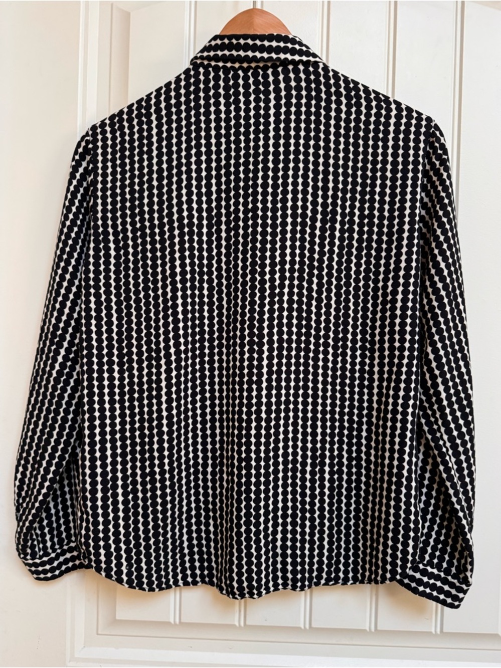 Marimekko x Uniqlo Black and Ivory Mod Dot Patterned Blouse. Size XS - Picture 2 of 7